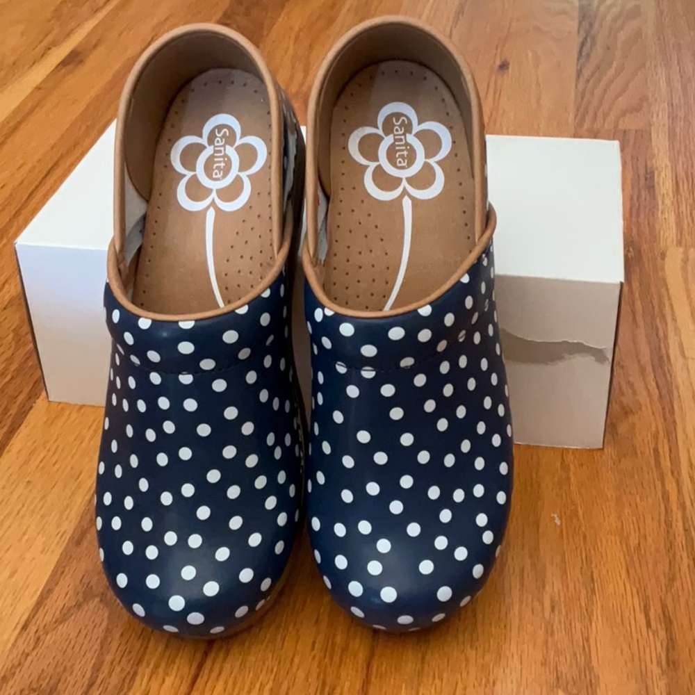 Senita Athletics Blue and White Slippers with Polka Dots